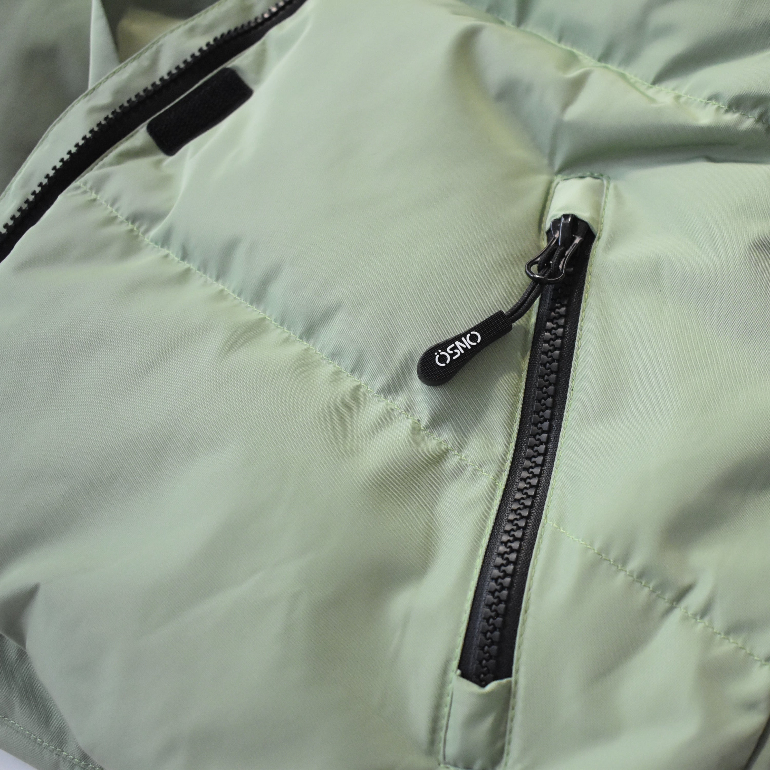 Nikki’s Cropped Ski Jacket & Pants Snowsuit