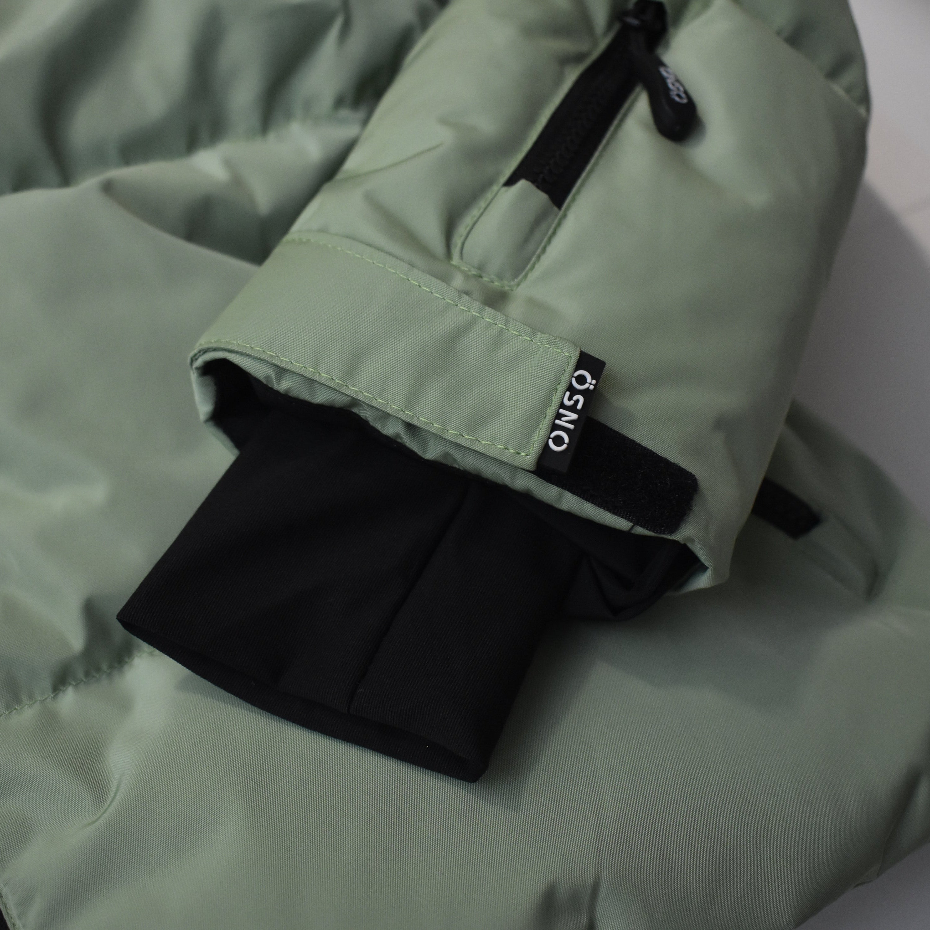 Nikki’s Cropped Ski Jacket & Pants Snowsuit