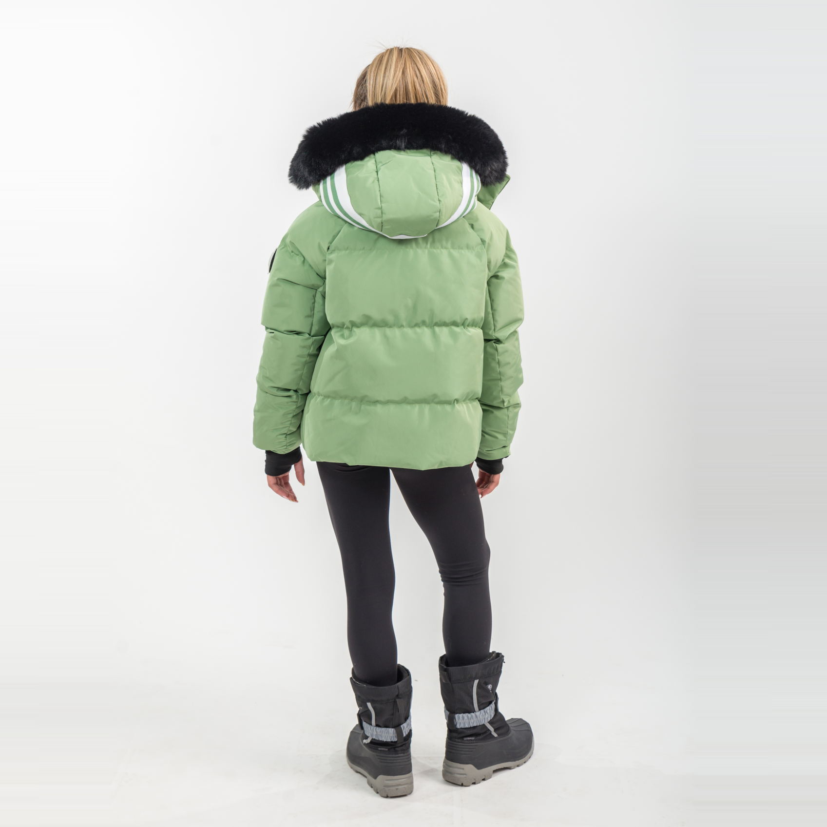 Nikki’s Cropped Ski Jacket & Pants Snowsuit